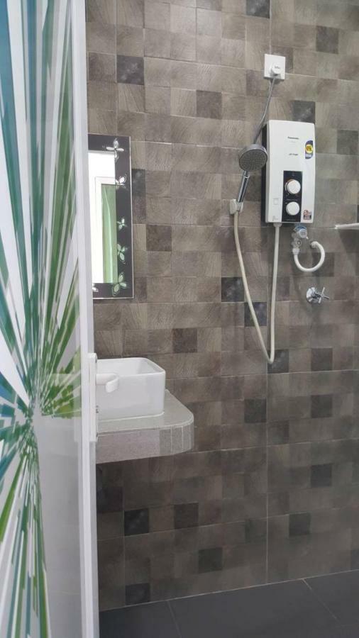 Ipoh Easteden Homestay Buitenkant foto