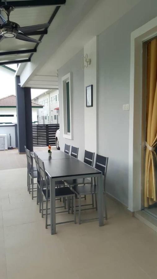 Ipoh Easteden Homestay Buitenkant foto